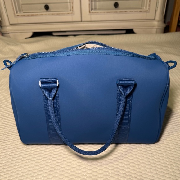 Athleta Diem Speedster Handbag - Sold Out Maritime Color - NWT - Picture 4 of 5